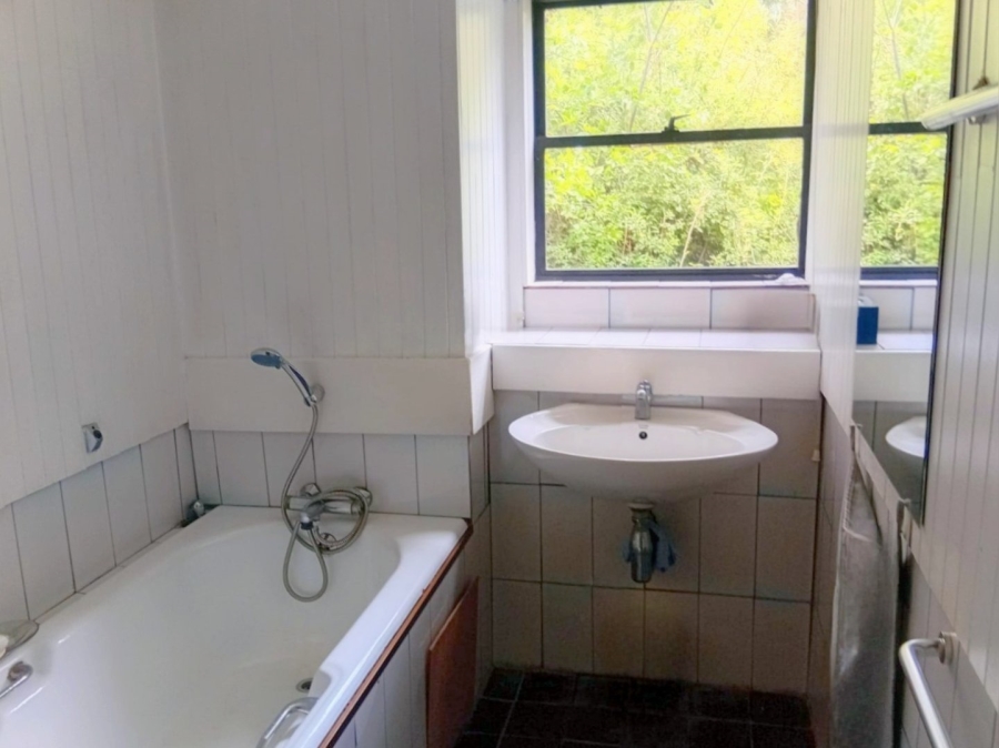 5 Bedroom Property for Sale in Clarens Free State